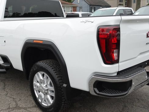 Used 2024 GMC Sierra 2500 Pro image 9