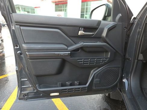 Used 2024 Toyota Tacoma TRD Sport image 11