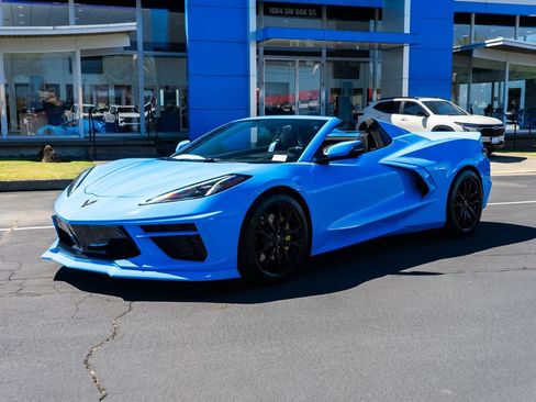 Used 2023 Chevrolet Corvette Stingray Preferred Conv w/ Z51 Performance Package RWD image 2