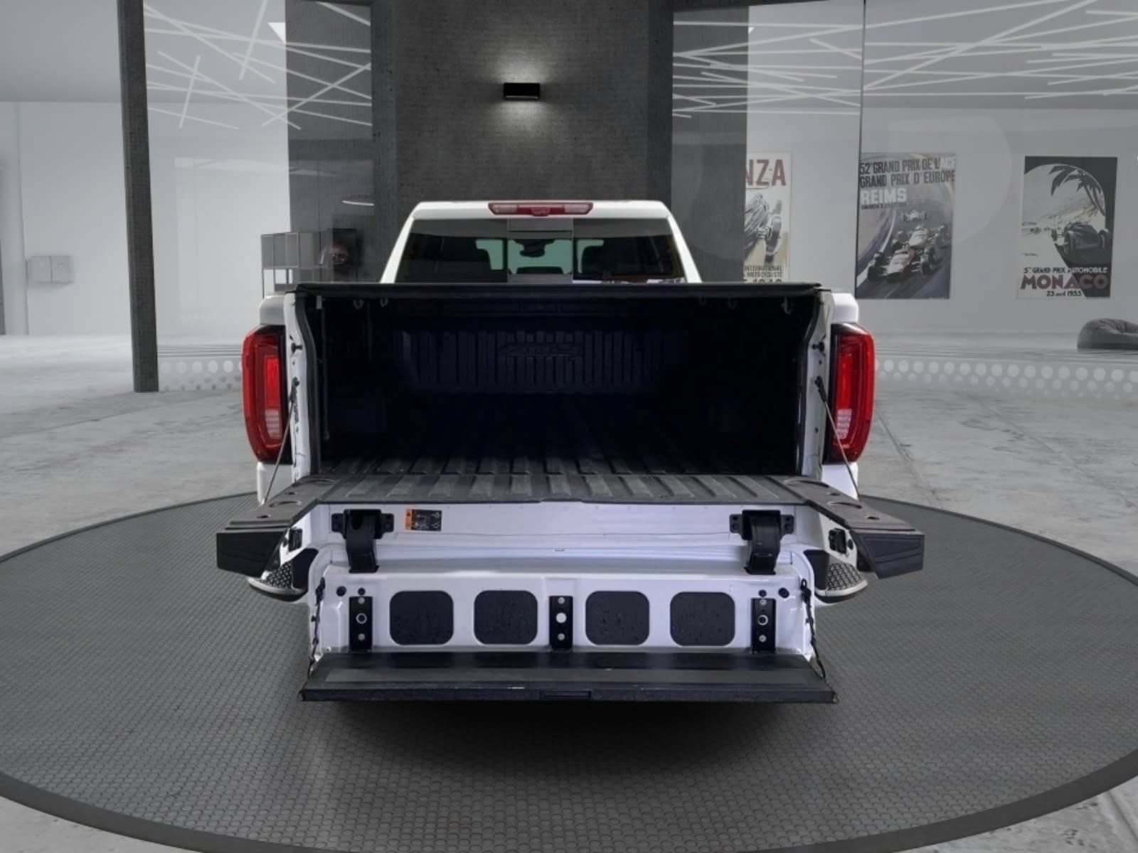 Used 2024 GMC Sierra 1500 AT4 w/ Technology Package AWD/4WD image 6