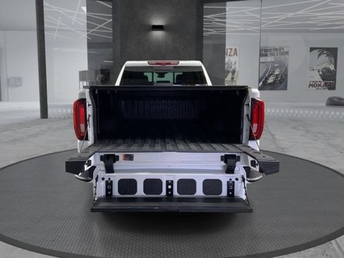 Used 2024 GMC Sierra 1500 AT4 w/ Technology Package AWD/4WD image 6