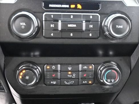 Used 2020 Ford F150 XLT w/ Equipment Group 302A Luxury AWD/4WD image 23
