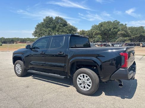 Used 2025 Toyota Tacoma SR RWD image 6