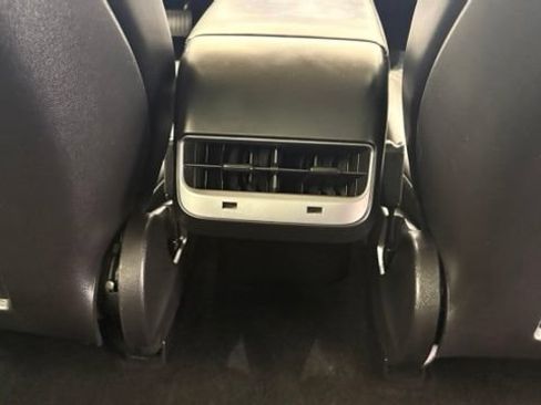 Used 2019 Tesla Model 3 Long Range RWD image 26