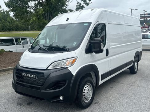 Used 2026 RAM ProMaster 2500 w/ Convenience Group FWD image 7