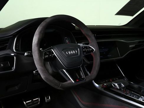 Used 2025 Audi RS 6 performance image 4