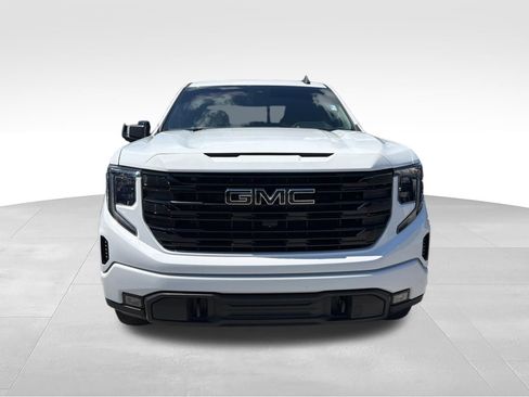 Used 2023 GMC Sierra 1500 Elevation w/ Elevation Premium Package AWD/4WD image 3