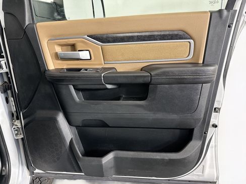 Used 2022 RAM 2500 Big Horn image 31
