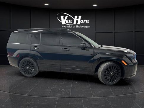 Used 2025 Hyundai Santa Fe Calligraphy AWD/4WD image 8