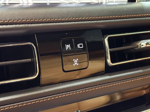 Used 2023 Lincoln Aviator Black Label image 31