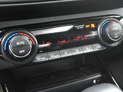 Certified 2024 Kia Forte GT-Line w/ GT-Line Premium Package image 21