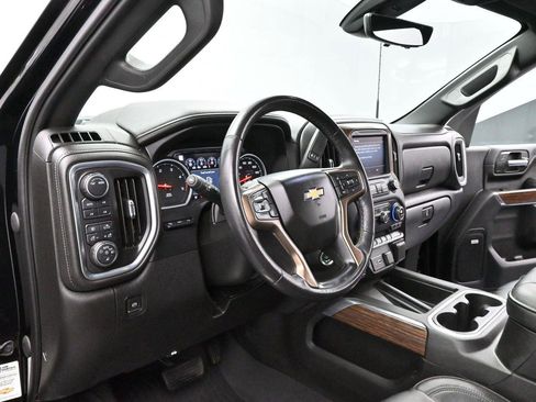 Used 2021 Chevrolet Silverado 2500 High Country w/ Z71 Off-Road Package AWD/4WD image 13