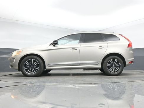 Used 2017 Volvo XC60 T5 Dynamic FWD image 14