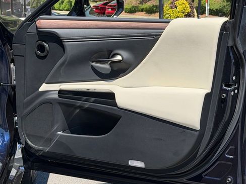 Used 2023 Lexus ES 350 w/ Premium Package image 36