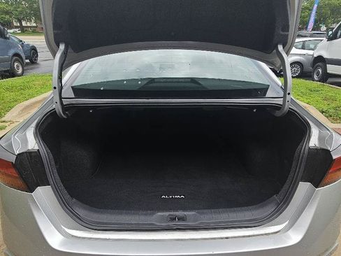 Used 2020 Nissan Altima 2.5 SL FWD image 20