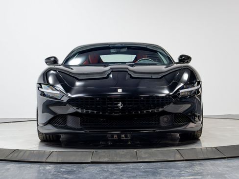 Used 2022 Ferrari Roma RWD image 45