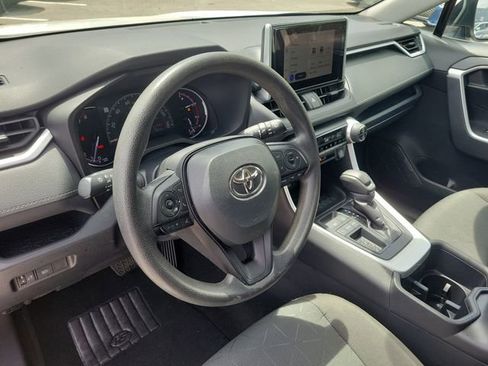 Used 2024 Toyota RAV4 XLE FWD image 21