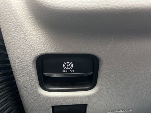 Used 2022 Jeep Grand Cherokee L Overland w/ Luxury Tech Group IV image 29