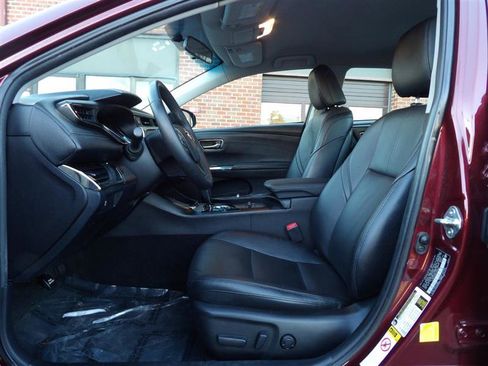 Used 2014 Toyota Avalon image 10