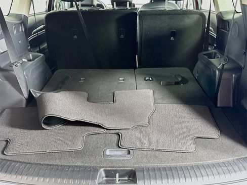 Used 2022 Kia Telluride LX image 20