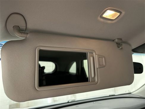 Used 2018 Kia Sorento L image 22