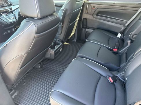 New 2026 Honda Odyssey Touring image 16