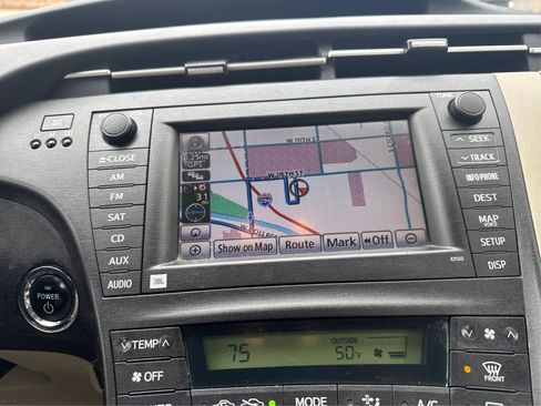 Used 2010 Toyota Prius Three image 26