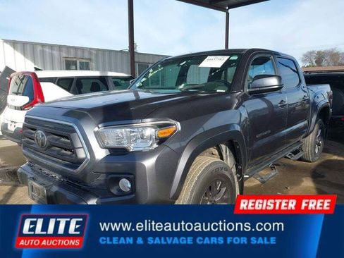 Used 2021 Toyota Tacoma SR5 w/ Blackout Package (TMS) image 4