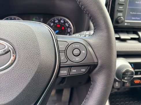 Used 2021 Toyota RAV4 XLE w/ XLE Grade Weather Package image 22