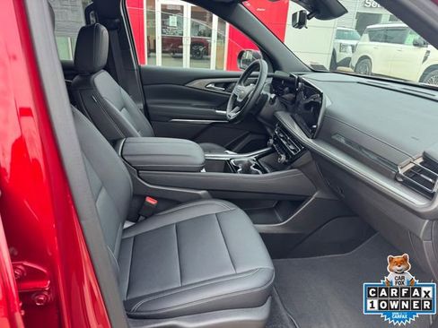 Used 2026 Chevrolet Traverse LT w/ Sun and Wheel Package image 5