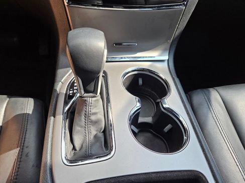Used 2019 Jeep Grand Cherokee Limited RWD image 17