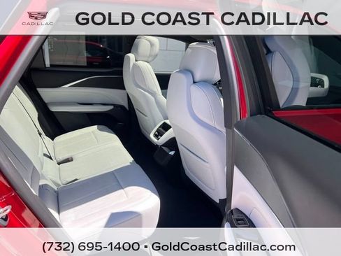 Used 2024 Cadillac Lyriq Sport RWD image 8