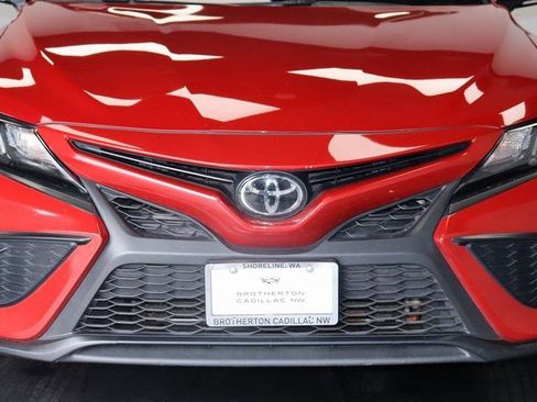 Used 2024 Toyota Camry SE w/ Cold Weather Package image 9