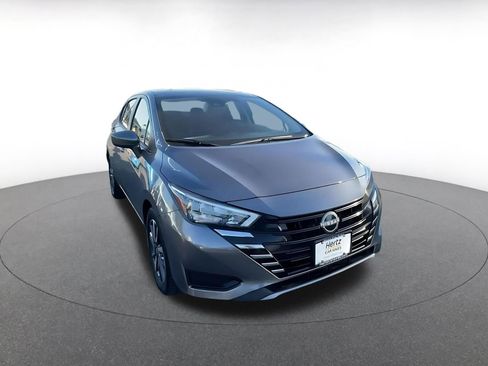 Used 2025 Nissan Versa SV image 3