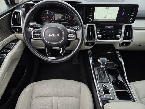Used 2022 Kia Sorento SX image 15