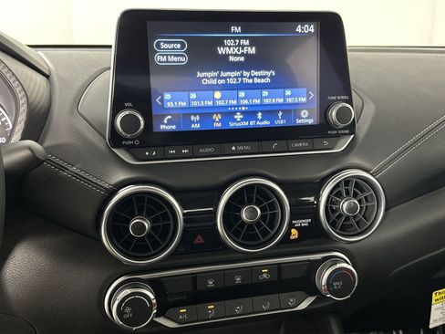 Certified 2025 Nissan Sentra SV FWD image 21