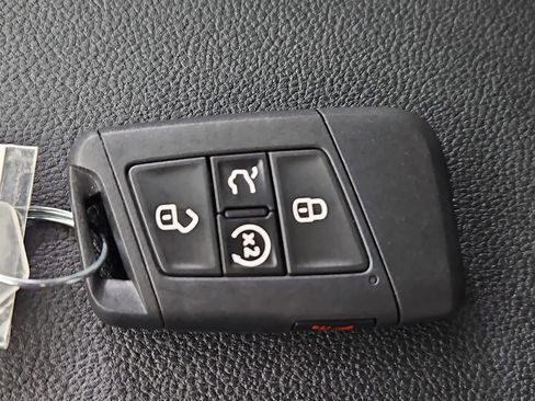 New 2026 Volkswagen Taos SE AWD/4WD image 35