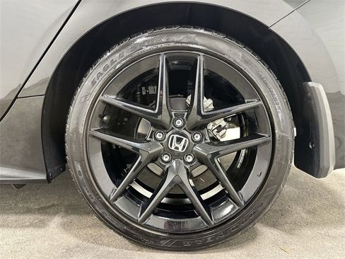 Used 2024 Honda Civic Sport image 14