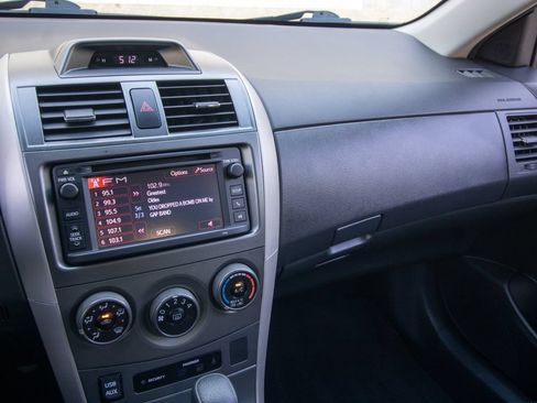 Used 2013 Toyota Corolla S FWD image 23