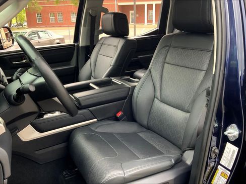 Used 2024 Toyota Tundra Limited image 8