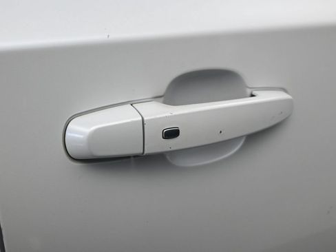 Used 2019 Chevrolet Traverse LT FWD image 38