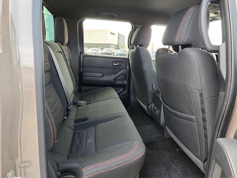 Used 2023 Nissan Frontier PRO-4X w/ Pro Convenience Package image 14