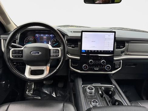 Used 2024 Ford Expedition XLT AWD/4WD image 14