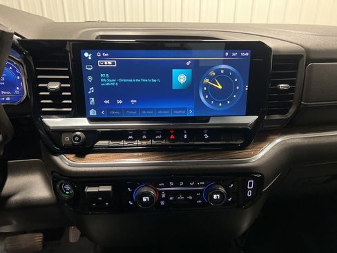 Certified 2023 Chevrolet Silverado 1500 LT w/ Z71 Off-Road Package image 16