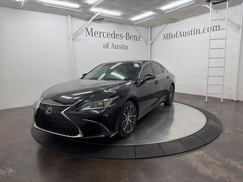 Used 2022 Lexus ES 350 w/ Premium Package FWD image 3