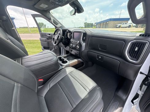 Used 2023 GMC Sierra 3500 Denali w/ Denali Ultimate Package AWD/4WD image 16