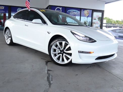 Used 2018 Tesla Model 3 Long Range AWD/4WD image 3