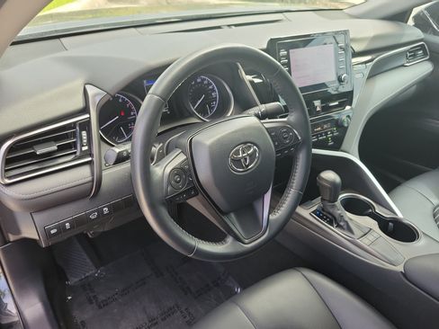 Used 2022 Toyota Camry SE FWD image 23