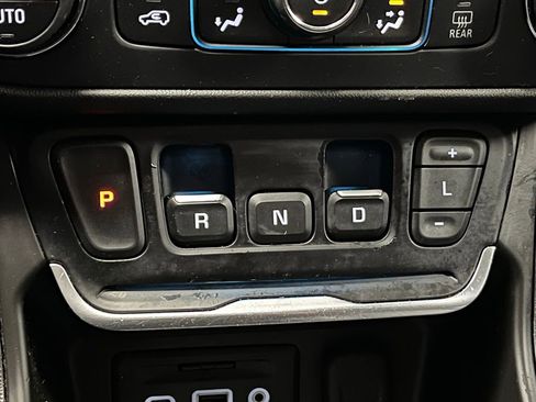 Used 2018 GMC Terrain Denali w/ Advanced Safety Package AWD/4WD image 12