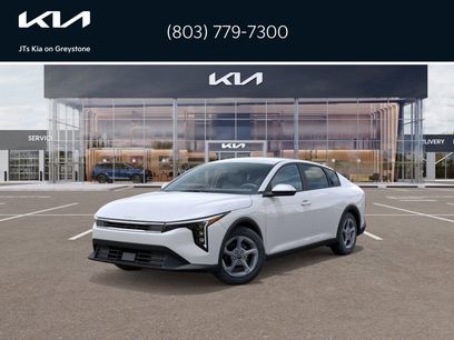 New 2025 Kia K4 LXS